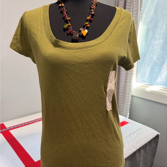 A New Day Moss Green Short Sleeve Tee - Picture 1 of 4